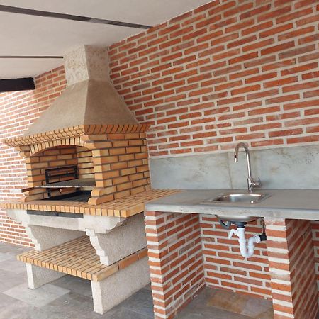 El Secreto De Los Perales Velada Luaran gambar